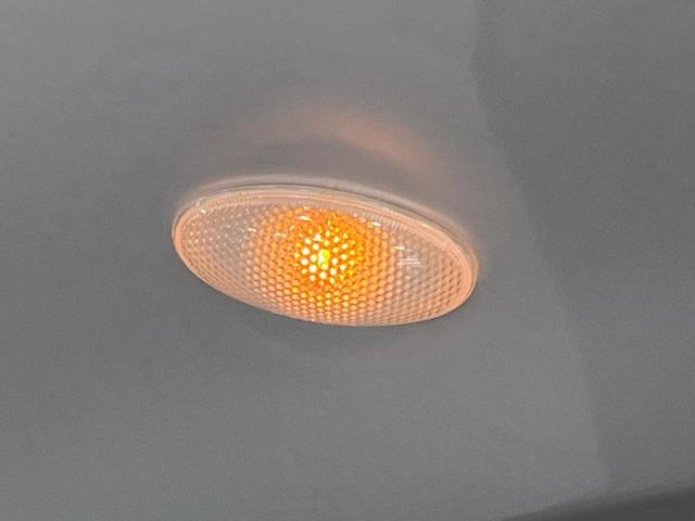 ワゴンＲ ハイブリッドＦＸ　禁煙車　衝突被害軽減システム　デジタルインナーミラー型ドラレコ　ヘッドアップディスプレイ　ＥＴＣ　シートヒーター　スマートキー　車線逸脱警報　オートライト　オートエアコン　ＣＤ再生　オートハイビーム（50枚目）