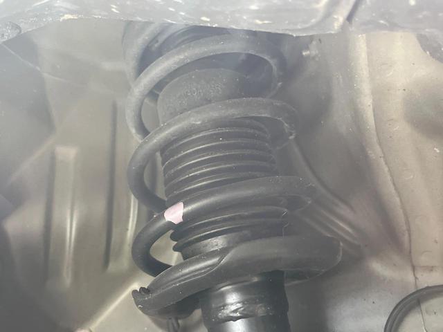 デイズ S 禁煙車 衝突被害軽減システム コーナーセンサー 車線逸脱警報 オートライト オートハイビーム キーレスシステム コーナーセンサー 車線逸脱警報 横滑り防止機能 USB電源ソケット ふらつき警報(43枚目)