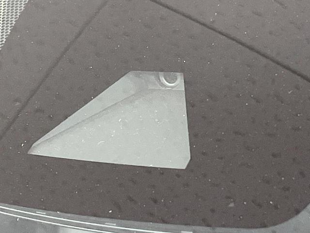 ＲＡＶ４ Ｇ　Ｚパッケージ　禁煙車　パノラマルーフ　純正１０型ＤＡ　全周囲カメラ　衝突被害軽減システム　レーダークルーズ　ＢＳＭ　合皮シート　電動リアゲート　前席シートエアコン　パワーシート　ドラレコ　コーナーセンサー（4枚目）