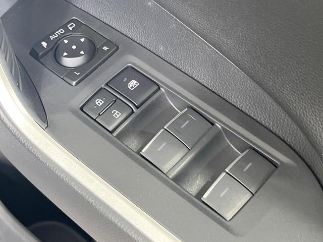 ＲＡＶ４ Ｇ　Ｚパッケージ　禁煙車　パノラマルーフ　純正１０型ＤＡ　全周囲カメラ　衝突被害軽減システム　レーダークルーズ　ＢＳＭ　合皮シート　電動リアゲート　前席シートエアコン　パワーシート　ドラレコ　コーナーセンサー（21枚目）