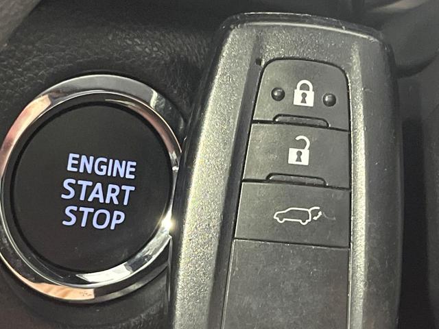 ＲＡＶ４ Ｇ　Ｚパッケージ　禁煙車　パノラマルーフ　純正１０型ＤＡ　全周囲カメラ　衝突被害軽減システム　レーダークルーズ　ＢＳＭ　合皮シート　電動リアゲート　前席シートエアコン　パワーシート　ドラレコ　コーナーセンサー（23枚目）