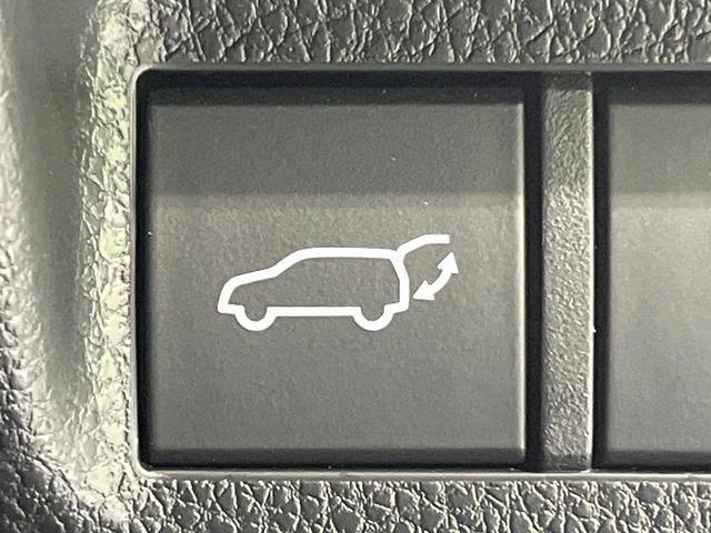 ＲＡＶ４ Ｇ　Ｚパッケージ　禁煙車　パノラマルーフ　純正１０型ＤＡ　全周囲カメラ　衝突被害軽減システム　レーダークルーズ　ＢＳＭ　合皮シート　電動リアゲート　前席シートエアコン　パワーシート　ドラレコ　コーナーセンサー（28枚目）