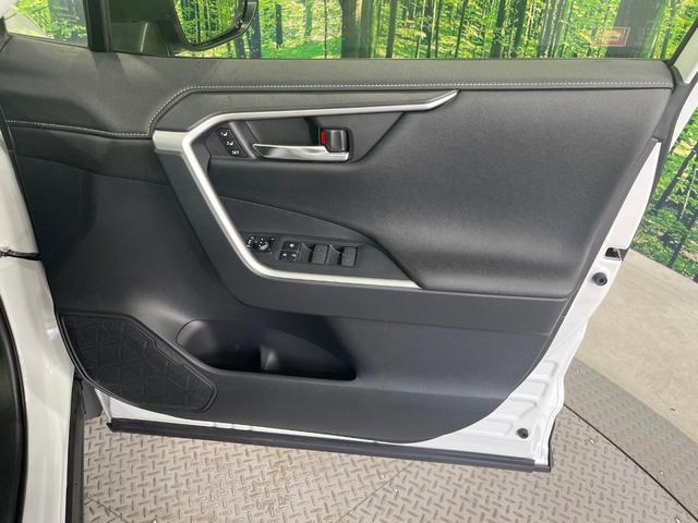 ＲＡＶ４ Ｇ　Ｚパッケージ　禁煙車　パノラマルーフ　純正１０型ＤＡ　全周囲カメラ　衝突被害軽減システム　レーダークルーズ　ＢＳＭ　合皮シート　電動リアゲート　前席シートエアコン　パワーシート　ドラレコ　コーナーセンサー（47枚目）