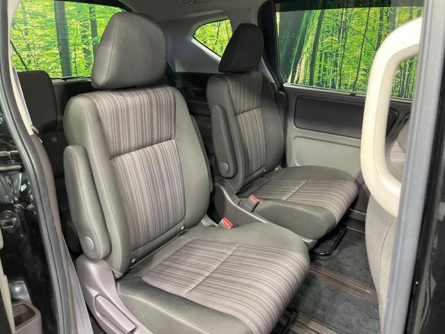 フリードハイブリッド ハイブリッド・Gホンダセンシング 禁煙車 両側電動ドア 純正SDナビ バックカメラ 衝突被害軽減システム レーダークルーズ ドラレコ スマートキー LEDヘッド ビルトインETC 純正15インチアルミ 車線逸脱警報 オートライト(9枚目)