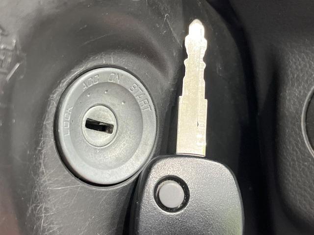 �y�L�[���X�z�������ꂽ�ꏊ����ł��{�^����Ńh�A�̊J���E�{�����ł���̂łƂ��Ă��֗��I�h�A�̌�������ɏ������邱�Ƃ�����܂����