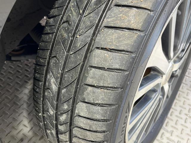 セレナ ハイウェイスターＧ　Ｓ－ＨＶアドバンスドセーフティ　禁煙車　両側電動スライドドア　純正８型ＳＤナビ　後席モニター　全周囲カメラ　衝突被害軽減システム　ハーフレザーシート　コーナーセンサー　スマートキー　ＨＩＤヘッド　ビルトインＥＴＣ　クルコン（21枚目）