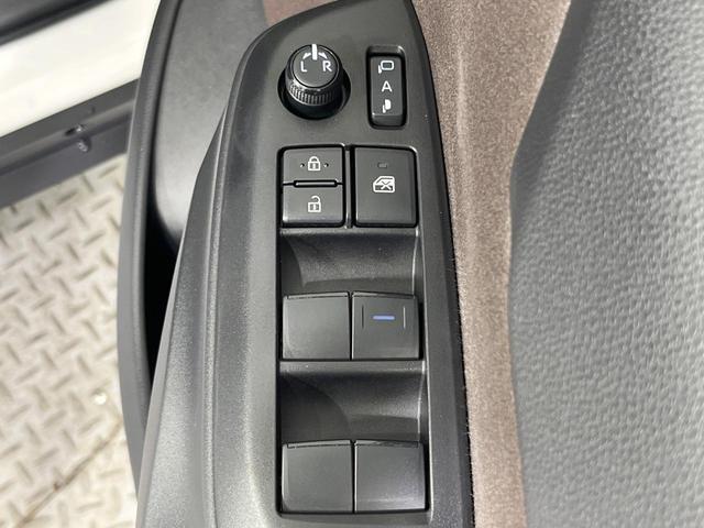 ヤリスクロス ハイブリッドZ 禁煙車 純正8インチDA(ナビ・TV) 全周囲カメラ Bluetooth 衝突軽減 パワーバックドア LEDヘッドライト ETC シートヒーター BSM スマートキー(24枚目)