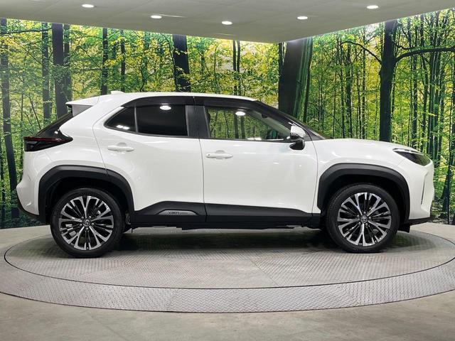 ヤリスクロス ハイブリッドZ 禁煙車 純正8インチDA(ナビ・TV) 全周囲カメラ Bluetooth 衝突軽減 パワーバックドア LEDヘッドライト ETC シートヒーター BSM スマートキー(64枚目)