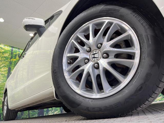 �y�����P�U�C���`�A���~�z�C�[���z�O�ςɃ}�b�`���������A���~�z�C�[���𑕒����Ă���܂��B�e��ЊO�A���~�z�C�[����A�X�^�b�h���X�^�C�����戵�����Ă���܂��B���񂲑��k����������