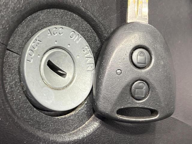 �y�L�[���X�z�������ꂽ�ꏊ����ł��{�^����Ńh�A�̊J���E�{�����ł���̂łƂ��Ă��֗��I�h�A�̌�������ɏ������邱�Ƃ�����܂����