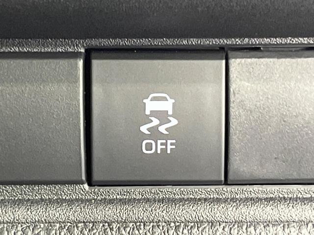 シエンタ ハイブリッドＺ　禁煙車　純正１０型ＤＡ　両側電動ドア　１２型後席モニター　全周囲カメラ　衝突被害軽減システム　ＢＳＭ　レーダークルーズ　アドバンスパーク　ドラレコ　コーナーセンサー　ＥＴＣ　純正１５ＯＰインチアルミ（29枚目）