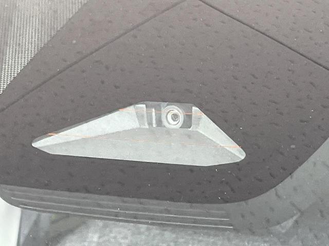 シエンタ ハイブリッドＺ　禁煙車　純正１０型ＤＡ　両側電動ドア　１２型後席モニター　全周囲カメラ　衝突被害軽減システム　ＢＳＭ　レーダークルーズ　アドバンスパーク　ドラレコ　コーナーセンサー　ＥＴＣ　純正１５ＯＰインチアルミ（37枚目）