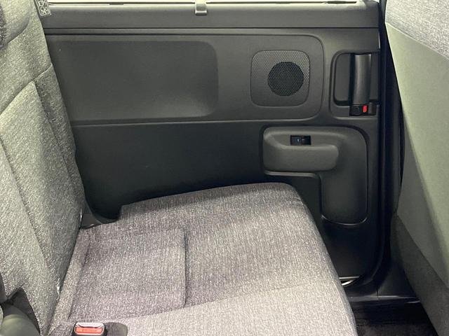 シエンタ ハイブリッドＺ　禁煙車　純正１０型ＤＡ　両側電動ドア　１２型後席モニター　全周囲カメラ　衝突被害軽減システム　ＢＳＭ　レーダークルーズ　アドバンスパーク　ドラレコ　コーナーセンサー　ＥＴＣ　純正１５ＯＰインチアルミ（47枚目）