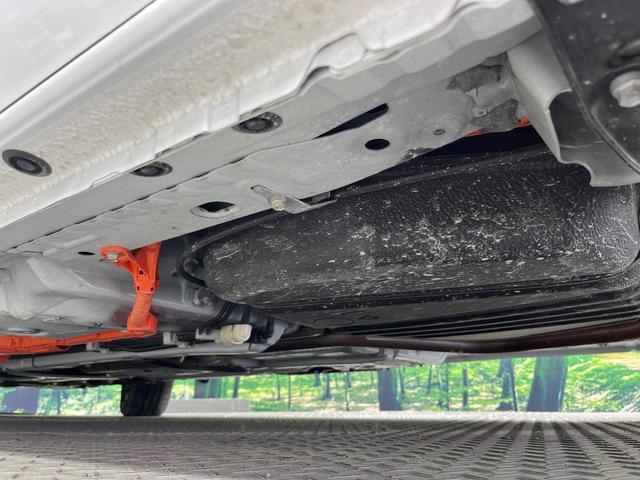 シエンタ ハイブリッドＺ　禁煙車　純正１０型ＤＡ　両側電動ドア　１２型後席モニター　全周囲カメラ　衝突被害軽減システム　ＢＳＭ　レーダークルーズ　アドバンスパーク　ドラレコ　コーナーセンサー　ＥＴＣ　純正１５ＯＰインチアルミ（53枚目）