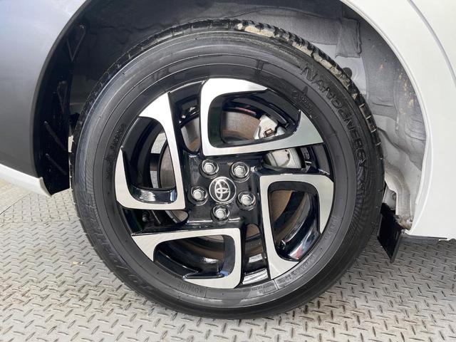 シエンタ ハイブリッドＺ　禁煙車　純正１０型ＤＡ　両側電動ドア　１２型後席モニター　全周囲カメラ　衝突被害軽減システム　ＢＳＭ　レーダークルーズ　アドバンスパーク　ドラレコ　コーナーセンサー　ＥＴＣ　純正１５ＯＰインチアルミ（54枚目）