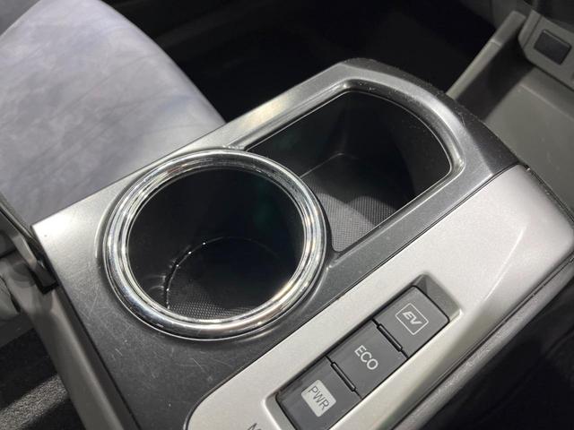 プリウスアルファ Ｇ　禁煙車　純正ＳＤナビ　バックカメラ　ドラレコ　スマートキー　ＬＥＤヘッドライト　ビルトインＥＴＣ　クルーズコントロール　オートライト　オートエアコン　Ｂｌｕｅｔｏｏｔｈ接続　ＣＤ　ＤＶＤ再生　地デジ（41枚目）