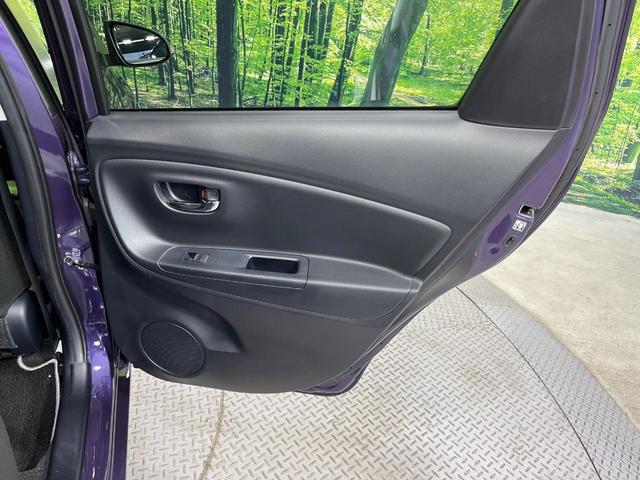 ヴィッツ Ｆ　セーフティーエディションＩＩＩ　禁煙車　純正ＳＤナビ　衝突被害軽減システム　ドラレコ　スマートキー　ＬＥＤヘッドライト　ＥＴＣ　車線逸脱警報　オートライト　Ｂｌｕｅｔｏｏｔｈ接続　ＣＤ　ＤＶＤ再生　ＬＥＤフォグライト（40枚目）