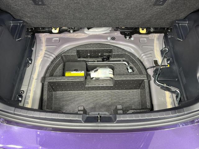 ヴィッツ Ｆ　セーフティーエディションＩＩＩ　禁煙車　純正ＳＤナビ　衝突被害軽減システム　ドラレコ　スマートキー　ＬＥＤヘッドライト　ＥＴＣ　車線逸脱警報　オートライト　Ｂｌｕｅｔｏｏｔｈ接続　ＣＤ　ＤＶＤ再生　ＬＥＤフォグライト（44枚目）