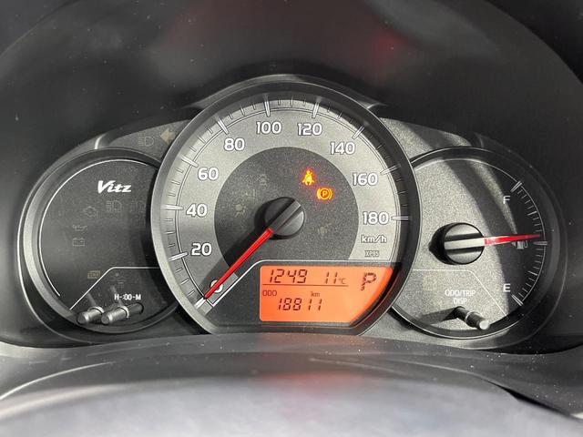 ヴィッツ Ｆ　セーフティーエディションＩＩＩ　禁煙車　純正ＳＤナビ　衝突被害軽減システム　ドラレコ　スマートキー　ＬＥＤヘッドライト　ＥＴＣ　車線逸脱警報　オートライト　Ｂｌｕｅｔｏｏｔｈ接続　ＣＤ　ＤＶＤ再生　ＬＥＤフォグライト（47枚目）