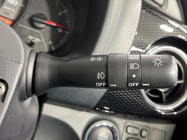 ヴィッツ Ｆ　セーフティーエディションＩＩＩ　禁煙車　純正ＳＤナビ　衝突被害軽減システム　ドラレコ　スマートキー　ＬＥＤヘッドライト　ＥＴＣ　車線逸脱警報　オートライト　Ｂｌｕｅｔｏｏｔｈ接続　ＣＤ　ＤＶＤ再生　ＬＥＤフォグライト（49枚目）