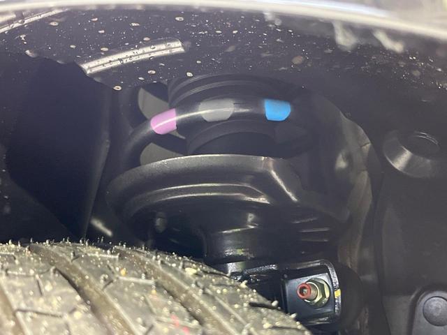 フリード ｅ：ＨＥＶエアー　ＥＸ　登録済未使用車　純正９型ナビ　両側電動ドア　バックカメラ　衝突被害軽減システム　レーダークルーズ　コーナーセンサー　シートヒーター　ＬＥＤヘッドライト　純正１５インチアルミ　Ａｐｐｌｅｃａｒｐｌａｙ（26枚目）