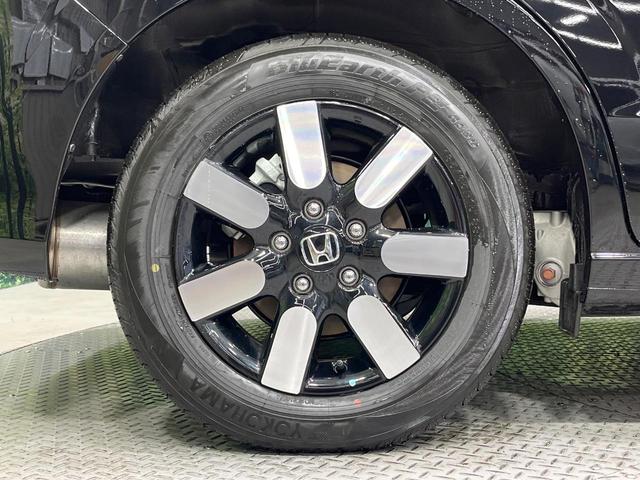 フリード ｅ：ＨＥＶエアー　ＥＸ　登録済未使用車　純正９型ナビ　両側電動ドア　バックカメラ　衝突被害軽減システム　レーダークルーズ　コーナーセンサー　シートヒーター　ＬＥＤヘッドライト　純正１５インチアルミ　Ａｐｐｌｅｃａｒｐｌａｙ（31枚目）