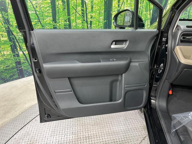 フリード ｅ：ＨＥＶエアー　ＥＸ　登録済未使用車　純正９型ナビ　両側電動ドア　バックカメラ　衝突被害軽減システム　レーダークルーズ　コーナーセンサー　シートヒーター　ＬＥＤヘッドライト　純正１５インチアルミ　Ａｐｐｌｅｃａｒｐｌａｙ（42枚目）