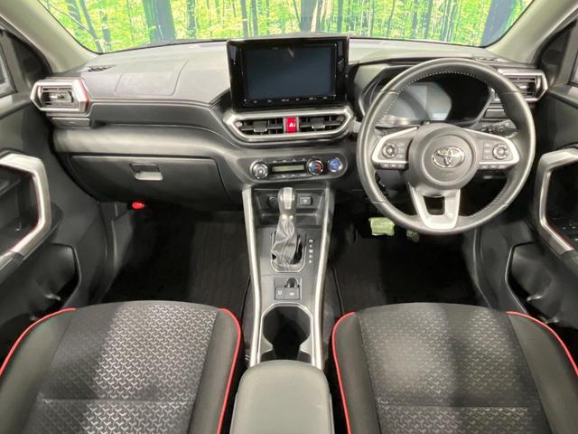 ライズ Ｚ　禁煙車　純正ＳＤナビ　全周囲カメラ　衝突被害軽減システム　レーダークルーズ　ＢＳＭ　ドラレコ　コーナーセンサー　スマートキー　ＬＥＤヘッド　ビルトインＥＴＣ　純正１７インチアルミ　オートハイビーム（2枚目）