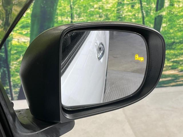 ライズ Ｚ　禁煙車　純正ＳＤナビ　全周囲カメラ　衝突被害軽減システム　レーダークルーズ　ＢＳＭ　ドラレコ　コーナーセンサー　スマートキー　ＬＥＤヘッド　ビルトインＥＴＣ　純正１７インチアルミ　オートハイビーム（4枚目）