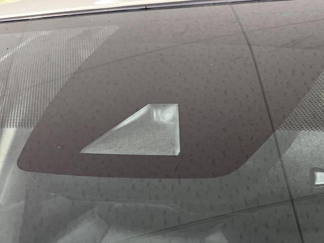 �y�g���^�Z�[�t�e�B�Z���X�z���s���ɑO���̎ԗ�����F�����A�Փ˂������Ȏ��͌x��ƃu���[�L�ŏՓˉ���Ɣ�Q�y�����A�V�X�g�B�����S�Ƀh���C�u�����y���݂��������܂��B