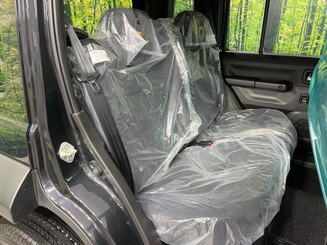 ���i���ȃI���W�i���t���A�}�b�g���I�v�V�����ɂĂ��p�ӂ��Ă���܂��B���D���ȃf�U�C����J���[�����Ԃɍ��킹�đI��ł����������Ƃ��ł��܂���