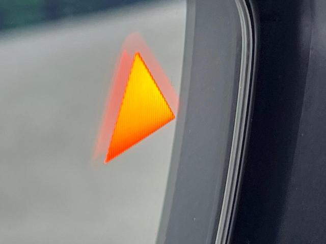 ノート Ｘ　禁煙車　純正９型ナビ　全周囲カメラ　プロパイロット　衝突被害軽減システム　レーダークルーズ　ドラレコ　コーナーセンサー　ＥＴＣ２．０　オートハイビーム　車線逸脱警報　オートライト　オートエアコン（7枚目）