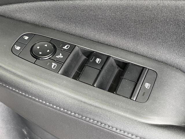 ノート Ｘ　禁煙車　純正９型ナビ　全周囲カメラ　プロパイロット　衝突被害軽減システム　レーダークルーズ　ドラレコ　コーナーセンサー　ＥＴＣ２．０　オートハイビーム　車線逸脱警報　オートライト　オートエアコン（21枚目）