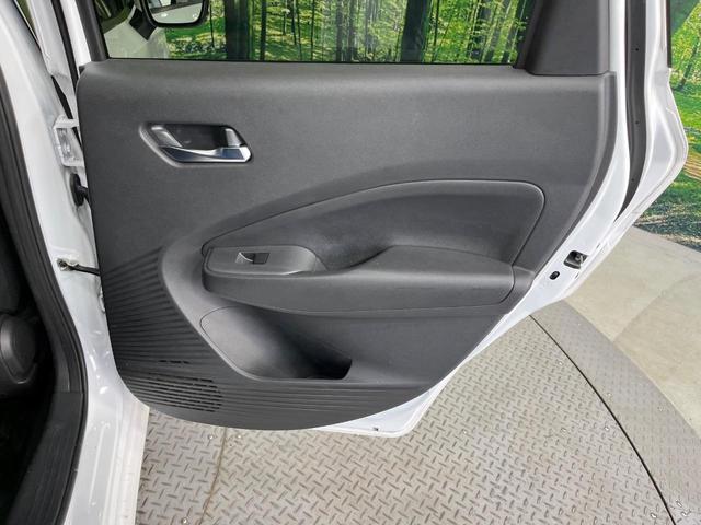 ノート Ｘ　禁煙車　純正９型ナビ　全周囲カメラ　プロパイロット　衝突被害軽減システム　レーダークルーズ　ドラレコ　コーナーセンサー　ＥＴＣ２．０　オートハイビーム　車線逸脱警報　オートライト　オートエアコン（45枚目）