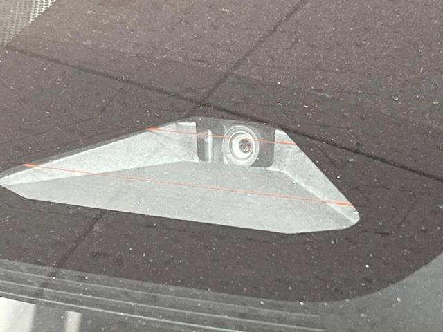 �y�v���N���b�V���Z�[�t�e�B�z�O���̎ԗ��������m���A�Փ˂������Ȏ��͌x��Œ��ӂ𑣂��A�u���[�L�𓥂ޗ͂��T�|�[�g�B�u���[�L�𓥂߂Ȃ������ꍇ�͏Փ˔�Q�y���u���[�L���쓮�A�Փˉ�����T�|�[�g���܂��B