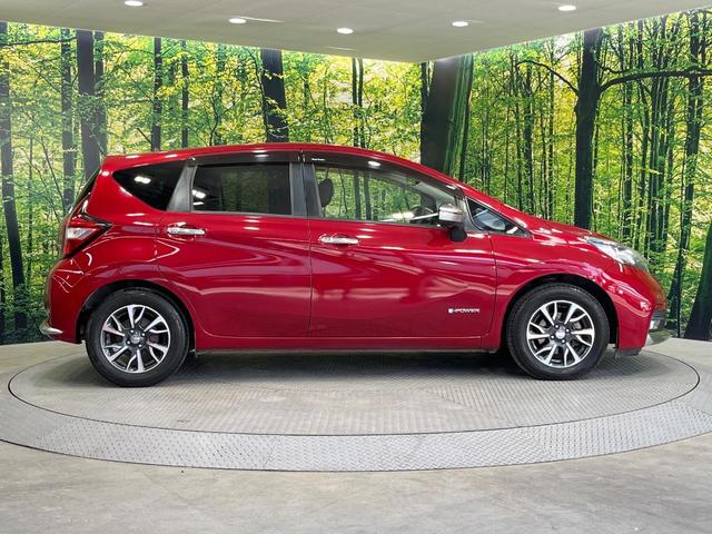 ノート ｅ－パワー　Ｘ　モード・プレミア　禁煙車　純正ＳＤナビ　全周囲カメラ　衝突被害軽減システム　レーダークルーズ　ドラレコ　コーナーセンサー　スマートキー　ＬＥＤヘッドライト　車線逸脱警報　オートライト　オートエアコン　Ｂｌｕｅｔｏｏｔｈ（60枚目）