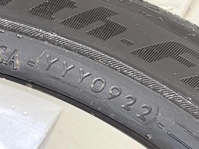 フィット ｅ：ＨＥＶホーム　禁煙車　純正９型ＳＤナビ　バックカメラ　衝突被害軽減システム　レーダークルーズ　ドラレコ　コーナーセンサー　スマートキー　ＬＥＤヘッド　ビルトインＥＴＣ　車線逸脱警報　オートライト　オートエアコン（29枚目）