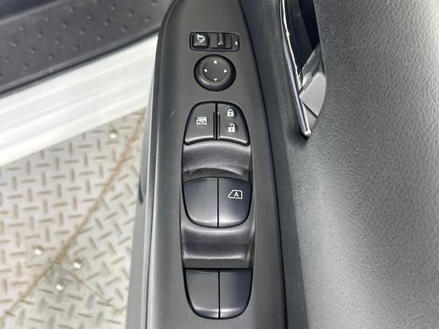 セレナ ハイウェイスター　ＶセレクションＩＩ　禁煙車　両側電動ドア　純正９型ＳＤナビ　後席モニター　全周囲カメラ　衝突被害軽減システム　レーダークルーズ　ドラレコ　コーナーセンサー　ＬＥＤヘッド　ビルトインＥＴＣ　純正１６インチアルミ（29枚目）