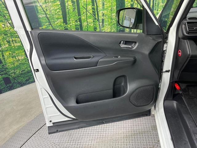 セレナ ハイウェイスター　ＶセレクションＩＩ　禁煙車　両側電動ドア　純正９型ＳＤナビ　後席モニター　全周囲カメラ　衝突被害軽減システム　レーダークルーズ　ドラレコ　コーナーセンサー　ＬＥＤヘッド　ビルトインＥＴＣ　純正１６インチアルミ（50枚目）