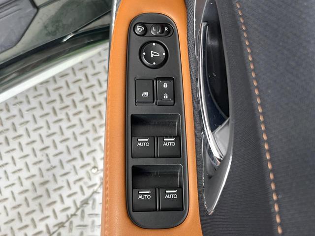 ヴェゼル ハイブリッドZ 禁煙車 純正8型ナビ バックカメラ 衝突被害軽減システム ドラレコ スマートキー LEDヘッド シートヒーター ETC クルコン オートライト デュアルエアコン Bluetooth CD DVD再生(26枚目)