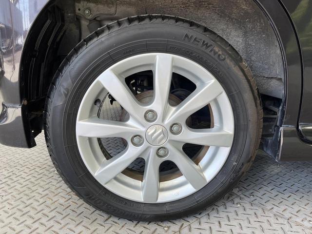 �y�����P�S�C���`�A���~�z�C�[���z�O�ςɃ}�b�`���������A���~�z�C�[���𑕒����Ă���܂��B�e��ЊO�A���~�z�C�[����A�X�^�b�h���X�^�C�����戵�����Ă���܂��B���񂲑��k����������