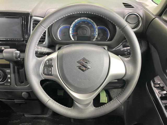 �y�X�e�A�����O�X�C�b�`�z�^�]���A�O������ڐ������炷���ƂȂ��A�I�[�f�B�I���̑��삪�\�ȕ֗��@�\�I���S�����K�ȃh���C�u�����o���Ă���܂���