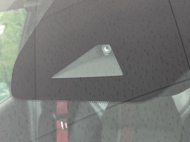 �y�C���e���W�F���g�G�}�[�W�F���V�[�u���[�L�z�t�����g�J�����őO���̎ԗ�����s�҂����m�B�Փ˂������Ȏ��͏Փ˔�Q�y���u���[�L���쓮�A�Փˉ�����T�|�[�g�B�����S�Ƀh���C�u�����y���݂��������܂��B