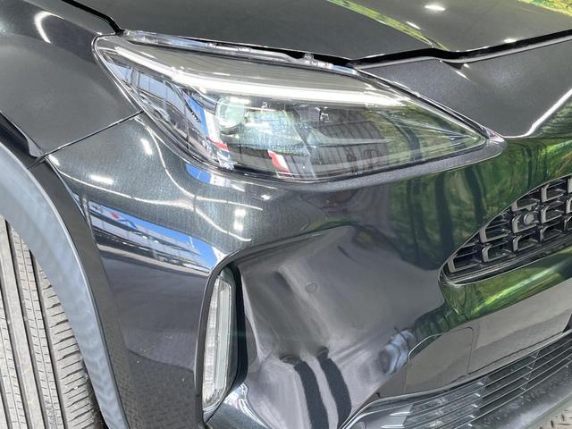 ハイブリッドＺ　禁煙車　純正８型ディスプレイオーディオ　全周囲カメラ　衝突被害軽減システム　ＢＳＭ　ハーフレザーシート　パワーシート　ドラレコ　コーナーセンサー　ＥＴＣ　純正１８インチアルミ　オートハイビーム（画像12）