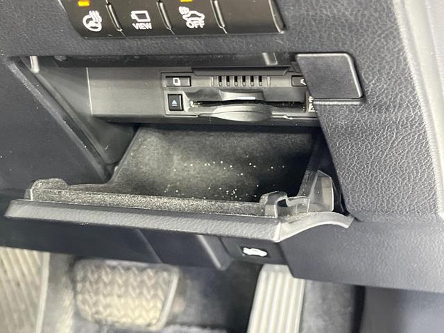 ＲＸ４５０ｈ　バージョンＬ　禁煙車　１２．３インチディスプレイオーディオ　バックカメラ　衝突被害軽減システム　電動リアゲート　全席シートヒーター　前席シートエアコン　ドラレコ　コーナーセンサー　スマートキー　ＥＴＣ２．０（画像36）