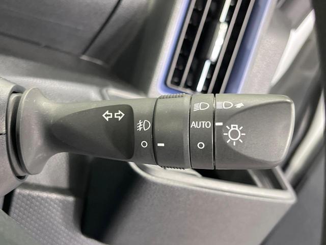カスタムＸ　禁煙車　純正９型ディスプレイオーディオ　バックカメラ　シートヒーター　両側電動ドア　Ａｐｐｌｅｃａｒｐｌａｙ　ａｎｄｒｏｉｄａｕｔｏ　フルセグＴＶ　オートエアコン　純正１４インチアルミ　スマートキー（画像30）