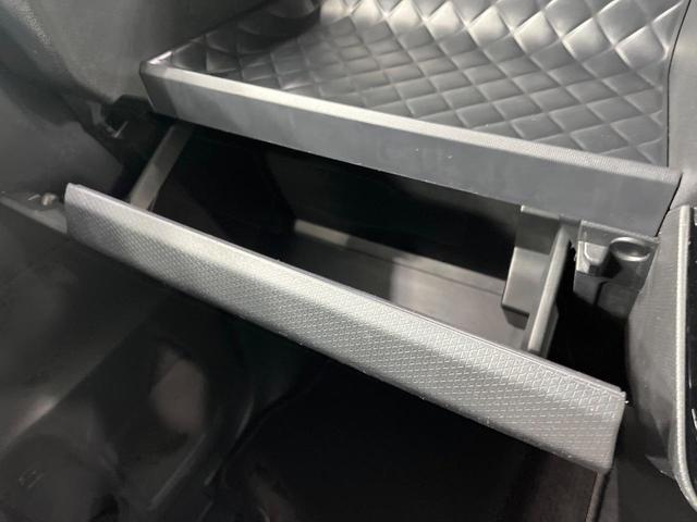 カスタムＸ　禁煙車　純正９型ディスプレイオーディオ　バックカメラ　シートヒーター　両側電動ドア　Ａｐｐｌｅｃａｒｐｌａｙ　ａｎｄｒｏｉｄａｕｔｏ　フルセグＴＶ　オートエアコン　純正１４インチアルミ　スマートキー（画像36）
