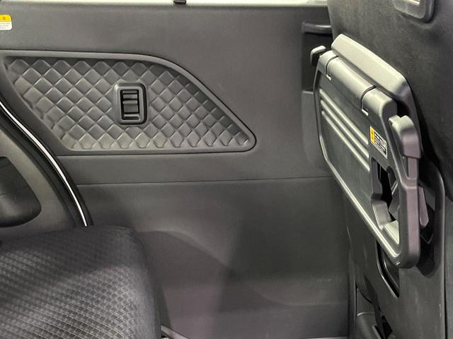 カスタムＸ　禁煙車　純正９型ディスプレイオーディオ　バックカメラ　シートヒーター　両側電動ドア　Ａｐｐｌｅｃａｒｐｌａｙ　ａｎｄｒｏｉｄａｕｔｏ　フルセグＴＶ　オートエアコン　純正１４インチアルミ　スマートキー（画像38）