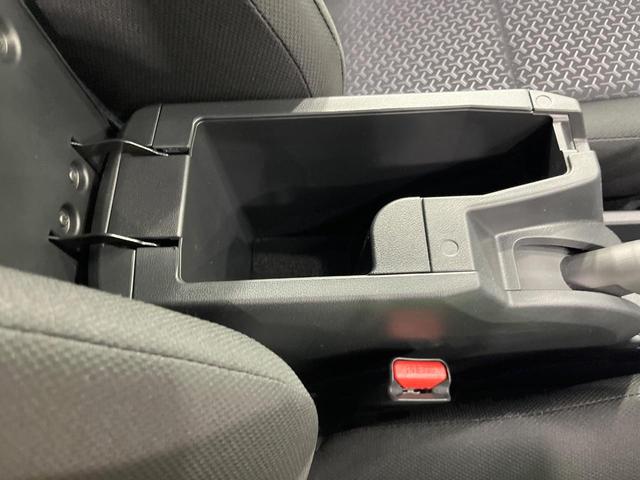 Ｘ　禁煙車　衝突被害軽減システム　コーナーセンサー　スマートキー　ＬＥＤヘッド　ビルトインＥＴＣ　オートライト　プライバシーガラス　オートライト　盗難防止システム　電動ミラー（画像33）