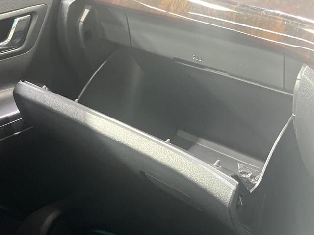 ２．４Ｚ　禁煙車　サンルーフ　８型ＳＤナビ　１０型後席モニター　バックカメラ　コーナーセンサー　スマートキー　ＨＩＤヘッド　ビルトインＥＴＣ　純正１８インチアルミ　リアエアコン　Ｂｌｕｅｔｏｏｔｈ　ＣＤ（画像33）